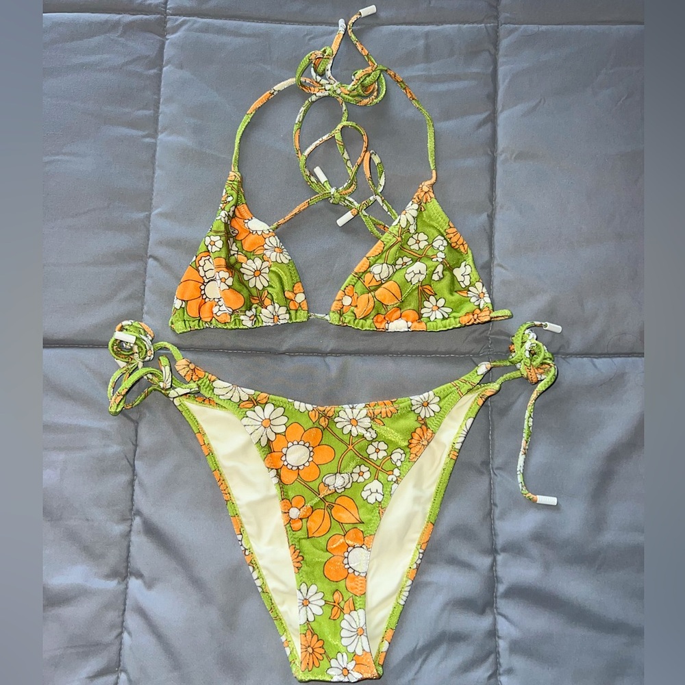 TRIANGL Bikini